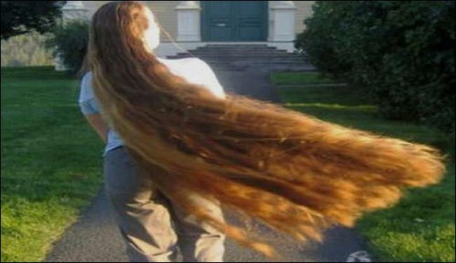 اطول شعر بالعالم