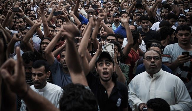 آل خلیفه بر بحران بحرین سرپوش می گذارد
