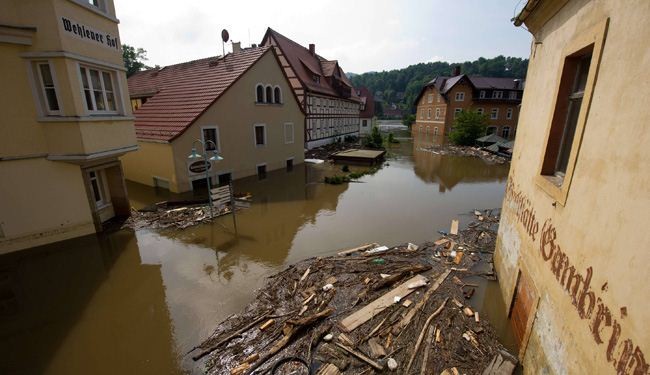 عدد ضحايا الفيضانات في أوروبا يصل إلى 17 شخصا