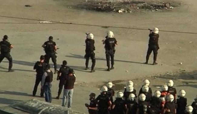 الشرطة التركية تخلي حديقة جيزي باسطنبول