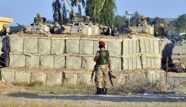 الجيش المصري يرفض اي معركة ضد الجيش السوري