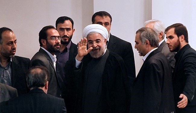 مقتدى الصدر يهنئ روحاني بانتخابه رئيساً لإيران