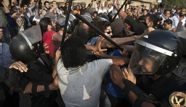 تشدید خشونت ها یک روز قبل از تظاهرات مخالفان مرسی