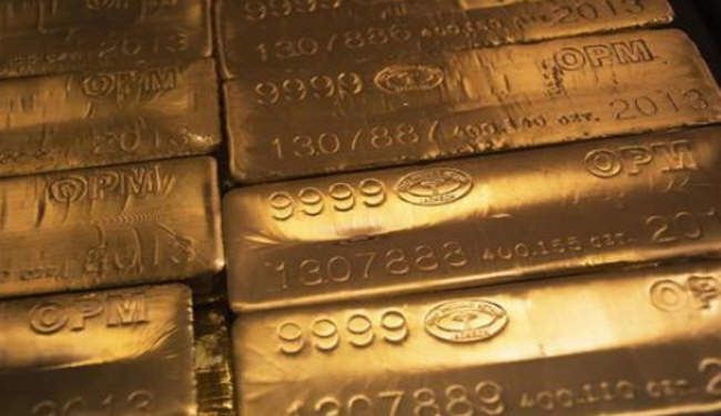 الذهب يرتفع مع استقرار الدولار