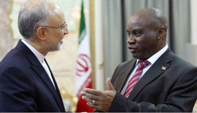 وزير الخارجية الإيراني يبدأ جولة لثلاثة بلدان افريقية