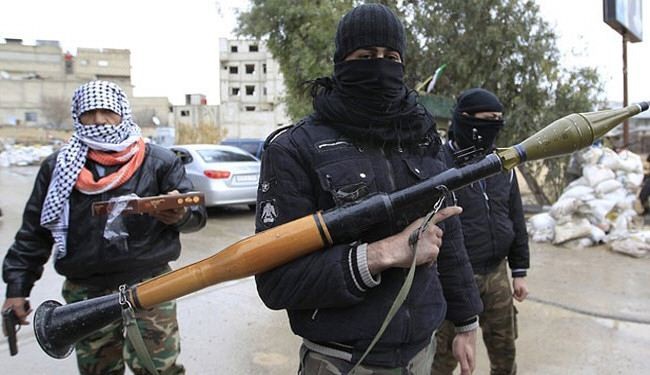 القاعدة تقتل قائدا ميدانيا بالجيش السوري الحر