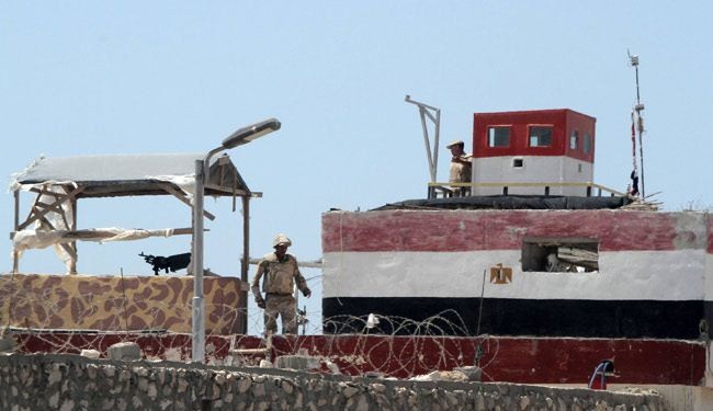 مقتل ضابط واصابة شرطي بهجوم صاروخي في سيناء