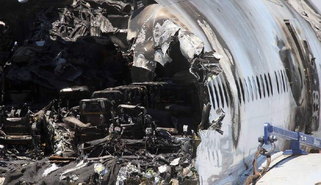 وكالة سلامة الطيران الاوروبية تتابع حريق طائرة 787 في هيثرو