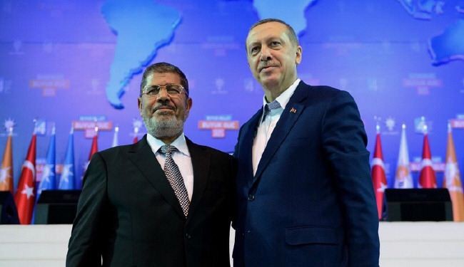 تركيا تعدل سياساتها بالمنطقة بعد سقوط حليفها المصري