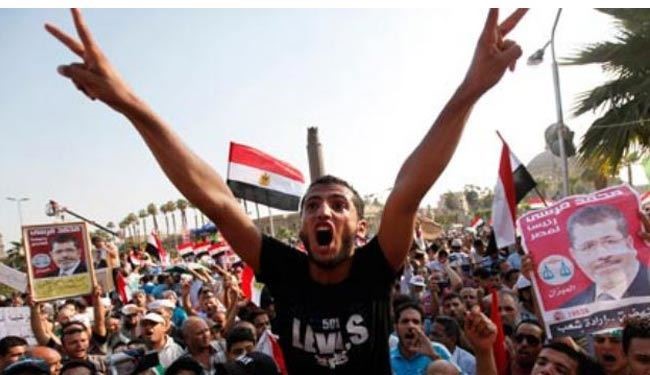هواداران مرسی محاکمه فرمانده ارتش را خواستار شدند
