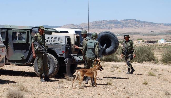 معارك بين الجيش التونسي ومسلحين قرب حدود الجزائر