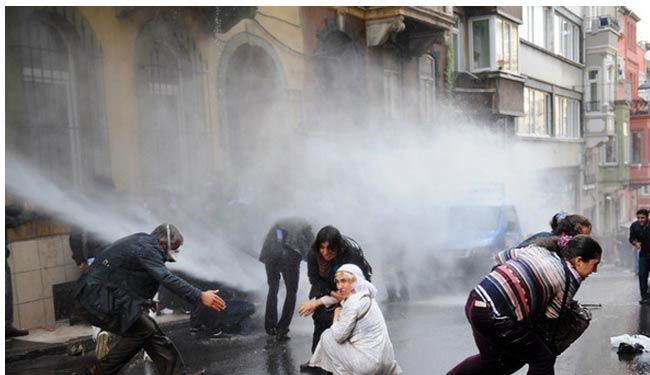 پلیس ترکیه بازهم با تظاهرکنندگان درگیر شد
