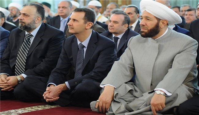 حضور اسد در نماز عید فطر و رسوایی الجزیره و العربیه