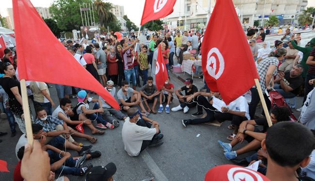 مشاور رئیس جمهور تونس استعفاء کرد