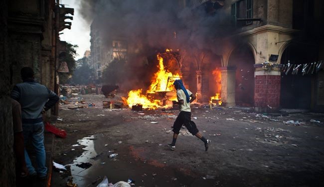 مصر تثور بعد مهاجمة قوات الأمن أنصار مرسي
