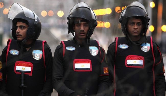 کشته شدن 24 پلیس مصری در انفجار سینا