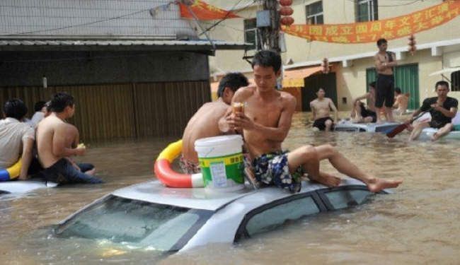 ارتفاع عدد ضحايا فيضانات الصين إلى أكثر من 140