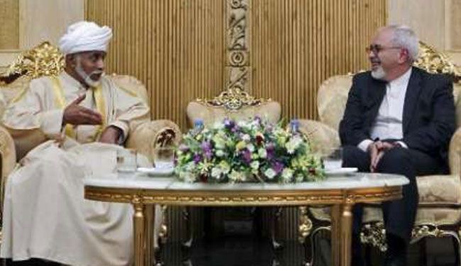 ظريف ودهقان يبحثان مع سلطان عمان العلاقات الثنائية