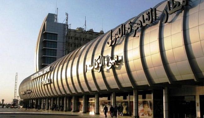 مصري ينسى مشغولات ذهبية بـ 200 ألف جنيه بمطار القاهرة
