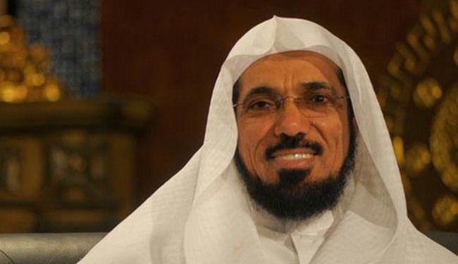الداعية السعودي سلمان العودة يتعرض للهجوم لاهانته البدو