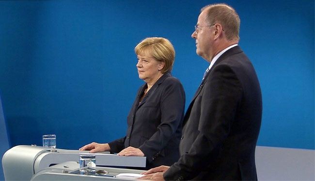 الحكومة والمعارضة الألمانية ترفضان العدوان ضد سوريا