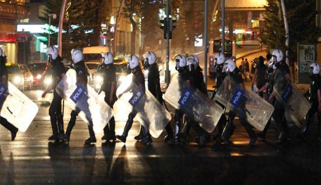 اشتباكات بين الشرطة التركية ومتظاهرين في أنطاكيا