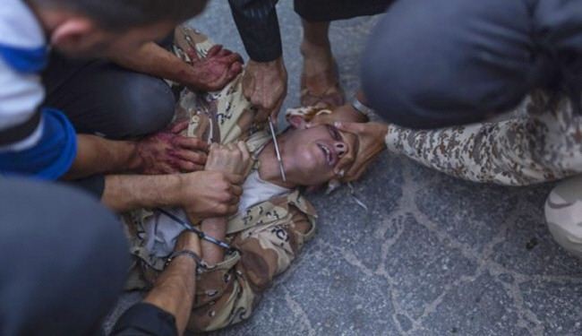 بالصور/مراسل التايمز: القاعدة تذبح اسراها بوحشية القرون الوسطى