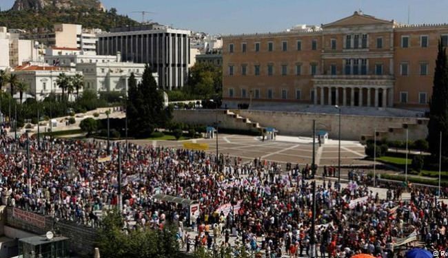 إضراب للمعلمين وموظفي الحكومة في اليونان