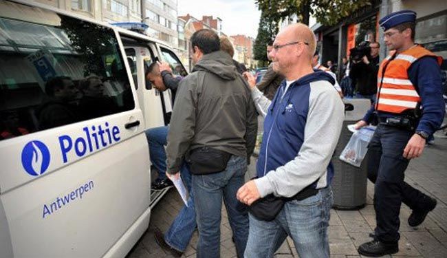 بلجيكا تعتقل زعيم عصابة يجند الاوروبيين للقتال بسوريا