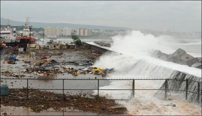 اعصار فايلين يحصد ارواح 22 شخصا بالهند