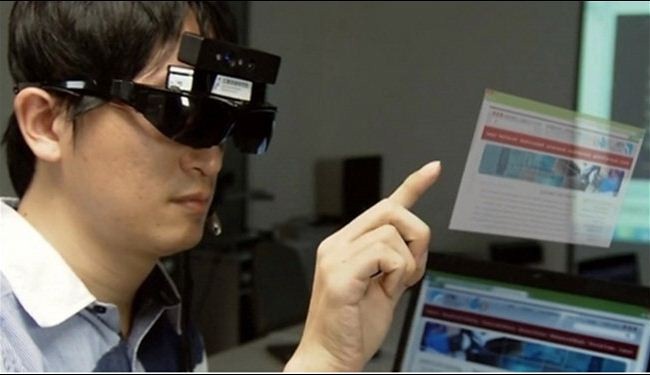 الكشف عن تقنية لإنشاء سطح تفاعلي قابل للمس في الهواء i-Air Touch