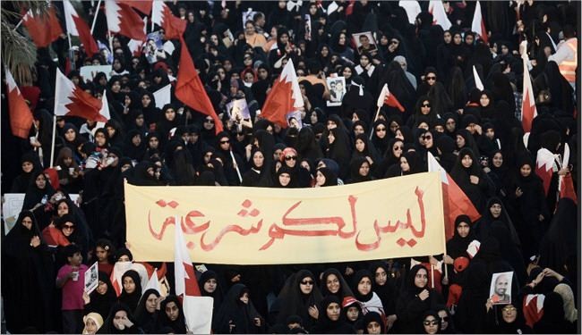 الالاف يتظاهرون في البحرين مطالبين بحل سياسي