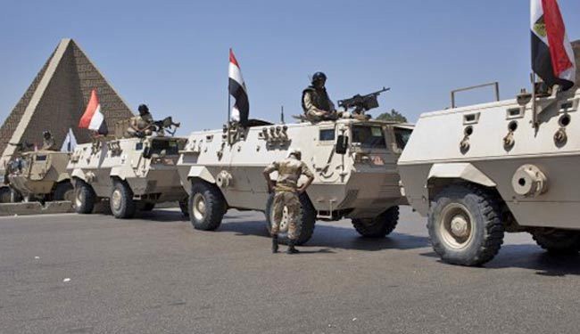 الجيش المصري يغلق ميدان النهضة