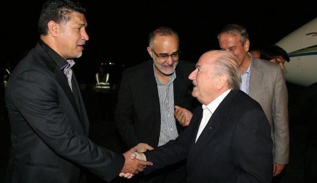 رئيس الاتحاد الدولي لكرة القدم يصل الى ايران+ صور