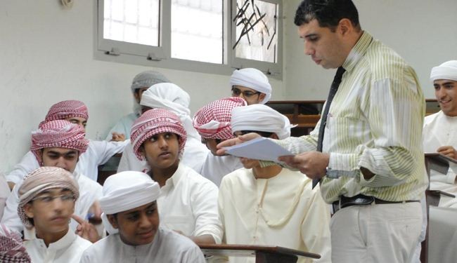 الإمارات تفضل التعاقد مع مدرسين أقباط وغير متدينين
