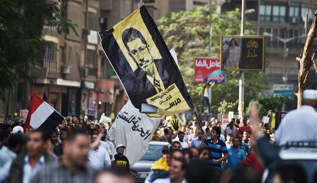 خطیب مصری: اخوان خلافت را در ترکیه و قطر احیا کند !