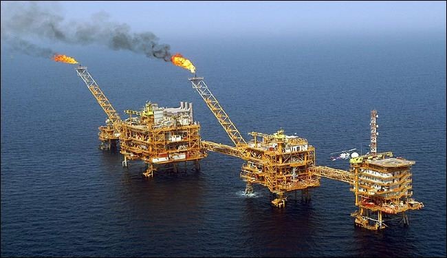 ايران مستعدة لحفر آبار النفط والغاز بدول الجوار