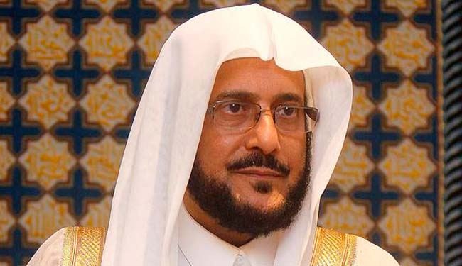 آل الشيخ: صلاة الجماعة لم تعد إلزامية للعاملين في متاجر السعودية