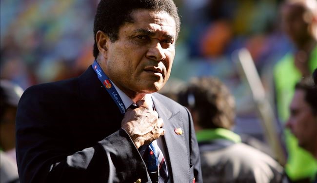 وفاة أسطورة الكرة البرتغالي النمر الأسمر أوزيبيو