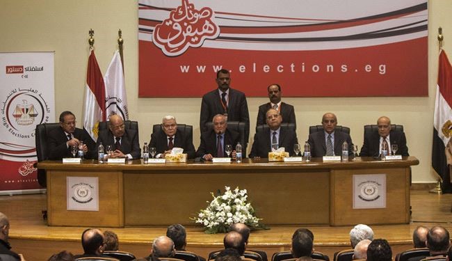 مصر تقر الدستور المعدّل بنسبة 98 بالمئة من الناخبين