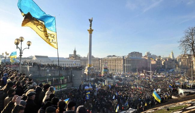 مواجهات بين متظاهرين والشرطة اثر تظاهرة حاشدة في كييف