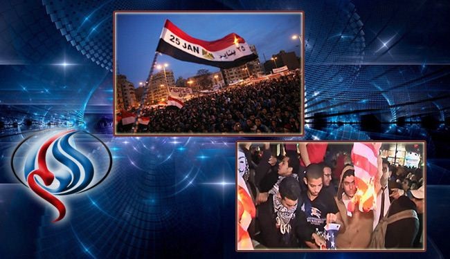 في ذكرى ثورة يناير محتجون مصريون يحرقون الاعلام الاميركية