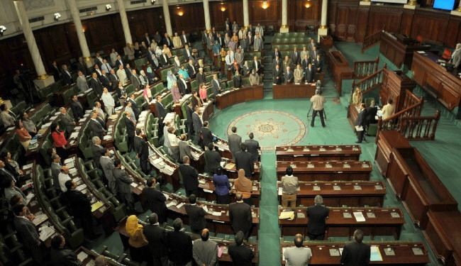 البرلمان التونسي ينهي المصادقة على الدستور الجديد للبلاد