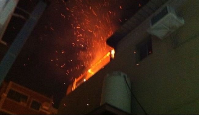 گلوله گاز منزل شهروند بحرینی را به آتش کشید + عکس