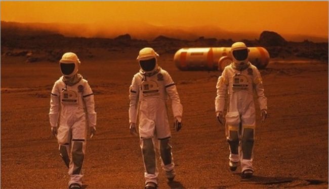 فتوى اماراتية تحرّم السفر إلى المريخ