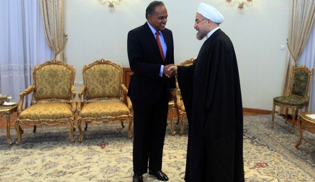 روحانی : عازمون علی تطویر العلاقات مع الدول الاسیویة