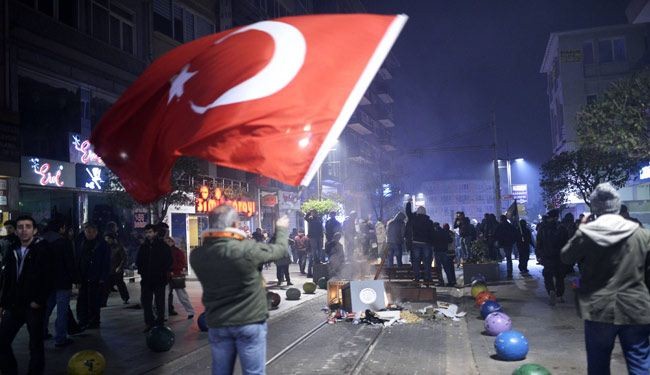 تسجيلات صوتية جديدة لاردوغان واعتقال متظاهرين ضده