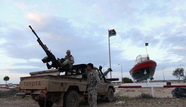 مهلت دوهفته‌ای به شورشیان لیبی در بنادر نفتی