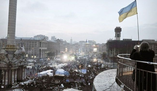 مقتل اوكراني وجهود اميركية اوروبية لاحباط الاستفتاء في القرم