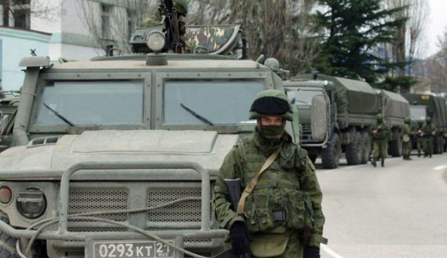 اوكرانيا: قرابة مئة الف جندي روسي يحتشدون على طول الحدود